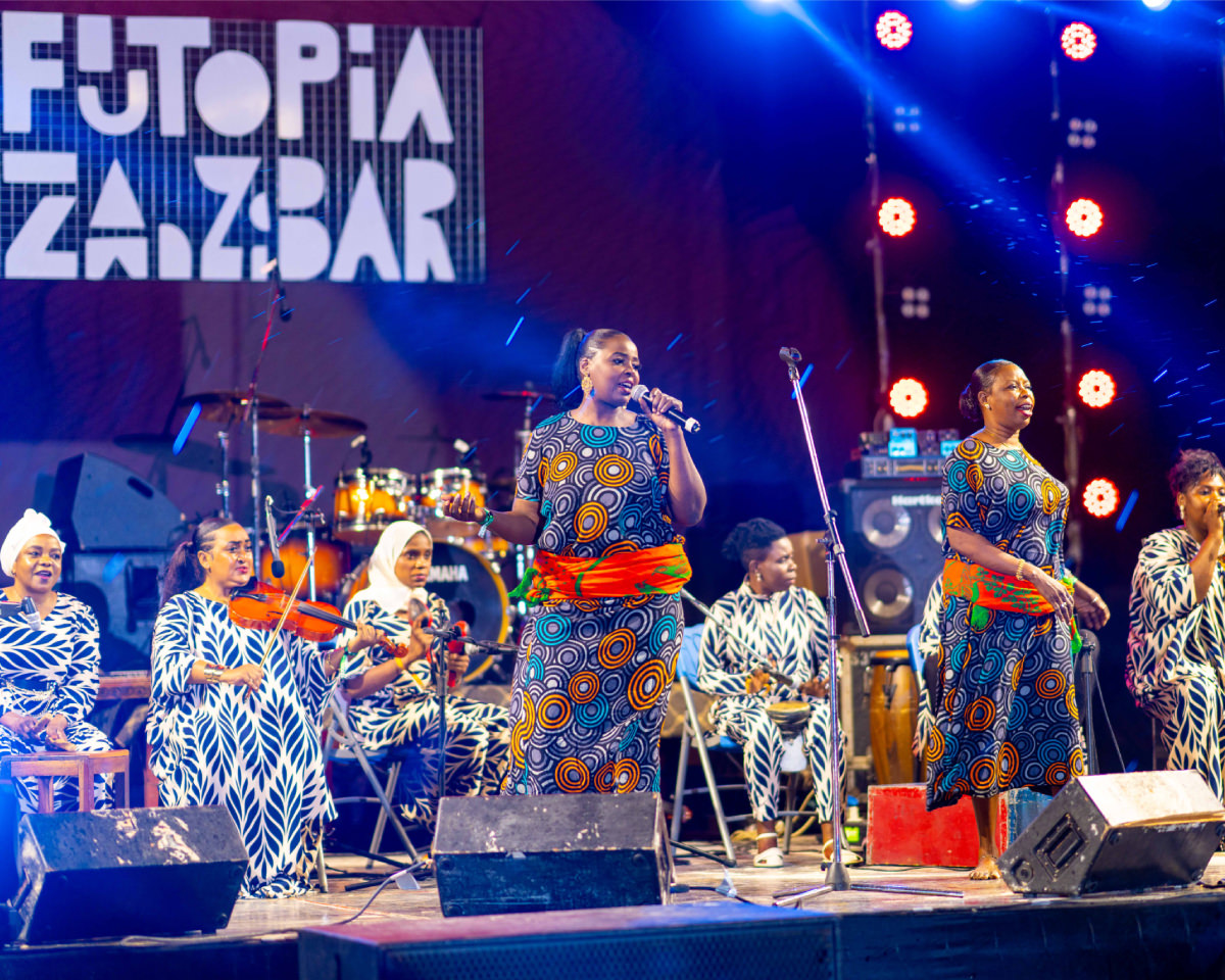 FuTopia Moment